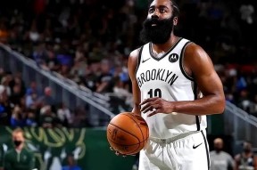 平博下载-哈登巅峰对决，浓眉哥与40激战曼联分钟，惊险取胜胜负难料！-平博下载